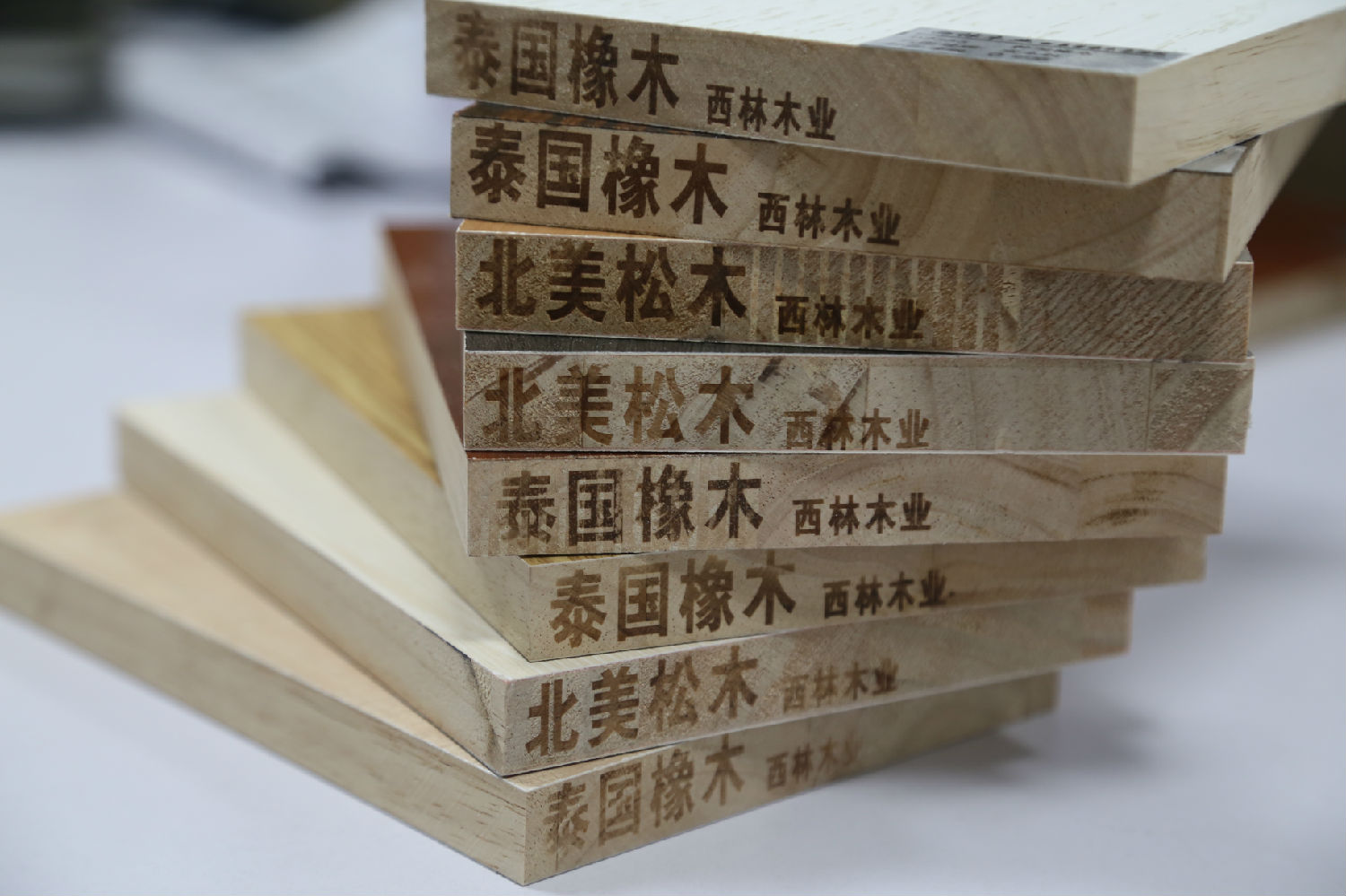 全屋定制家具,你選擇的是哪種環(huán)保板材呢